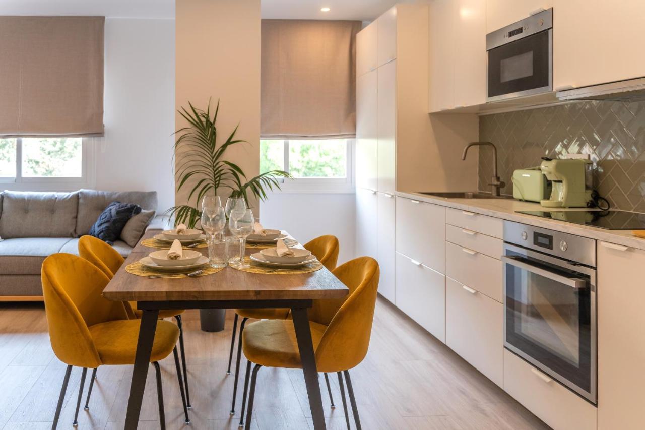 Soler Apartments Sant Adria de Besos Bagian luar foto