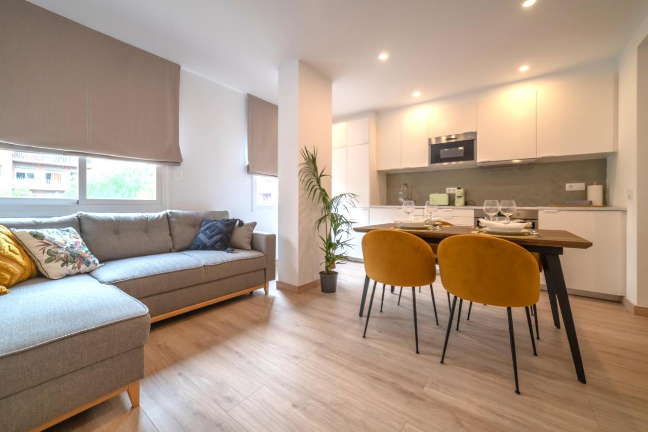 Soler Apartments Sant Adria de Besos Bagian luar foto