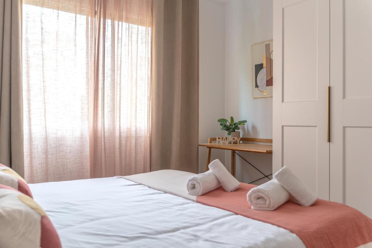 Soler Apartments Sant Adria de Besos Bagian luar foto