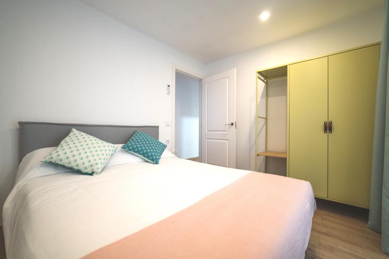 Soler Apartments Sant Adria de Besos Bagian luar foto