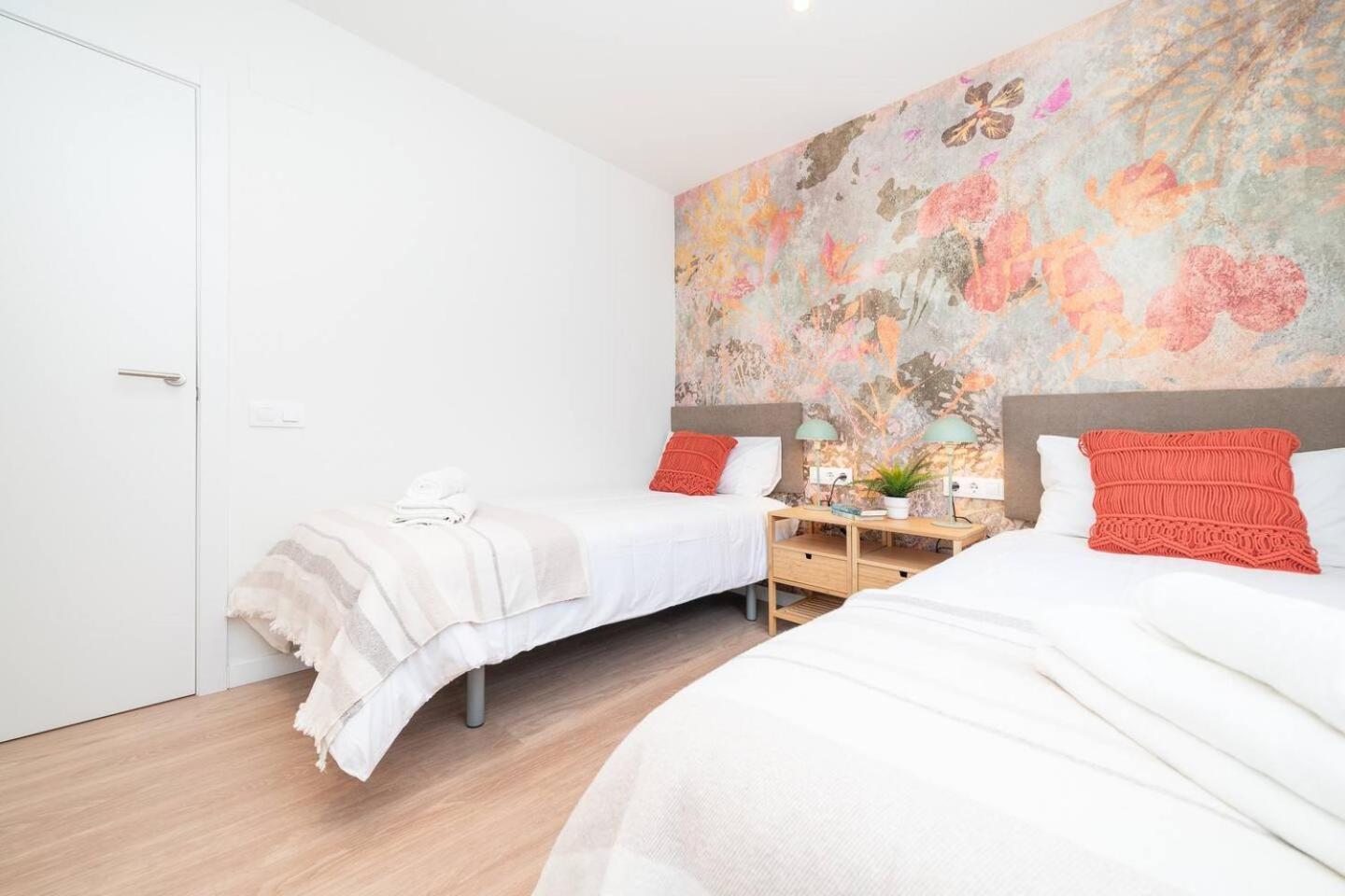 Soler Apartments Sant Adria de Besos Bagian luar foto