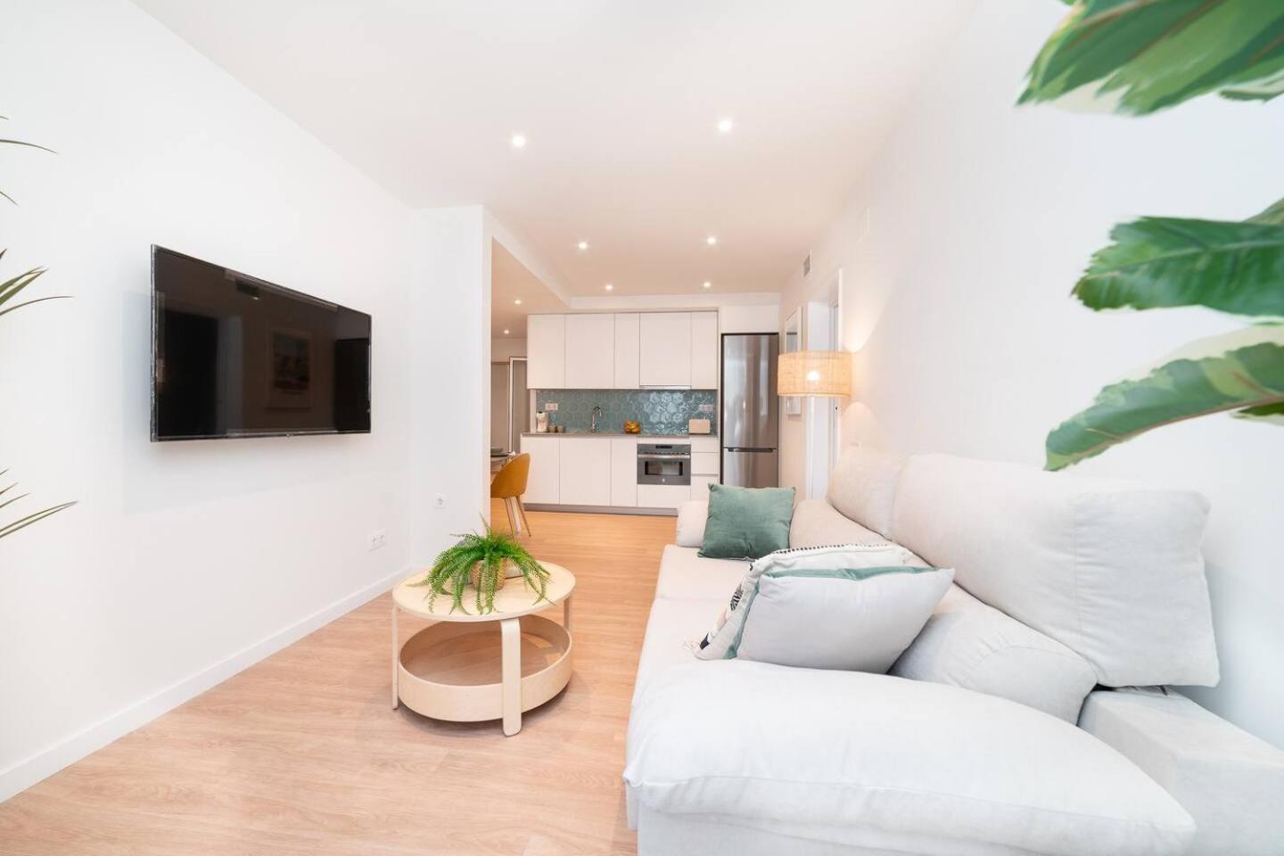 Soler Apartments Sant Adria de Besos Bagian luar foto