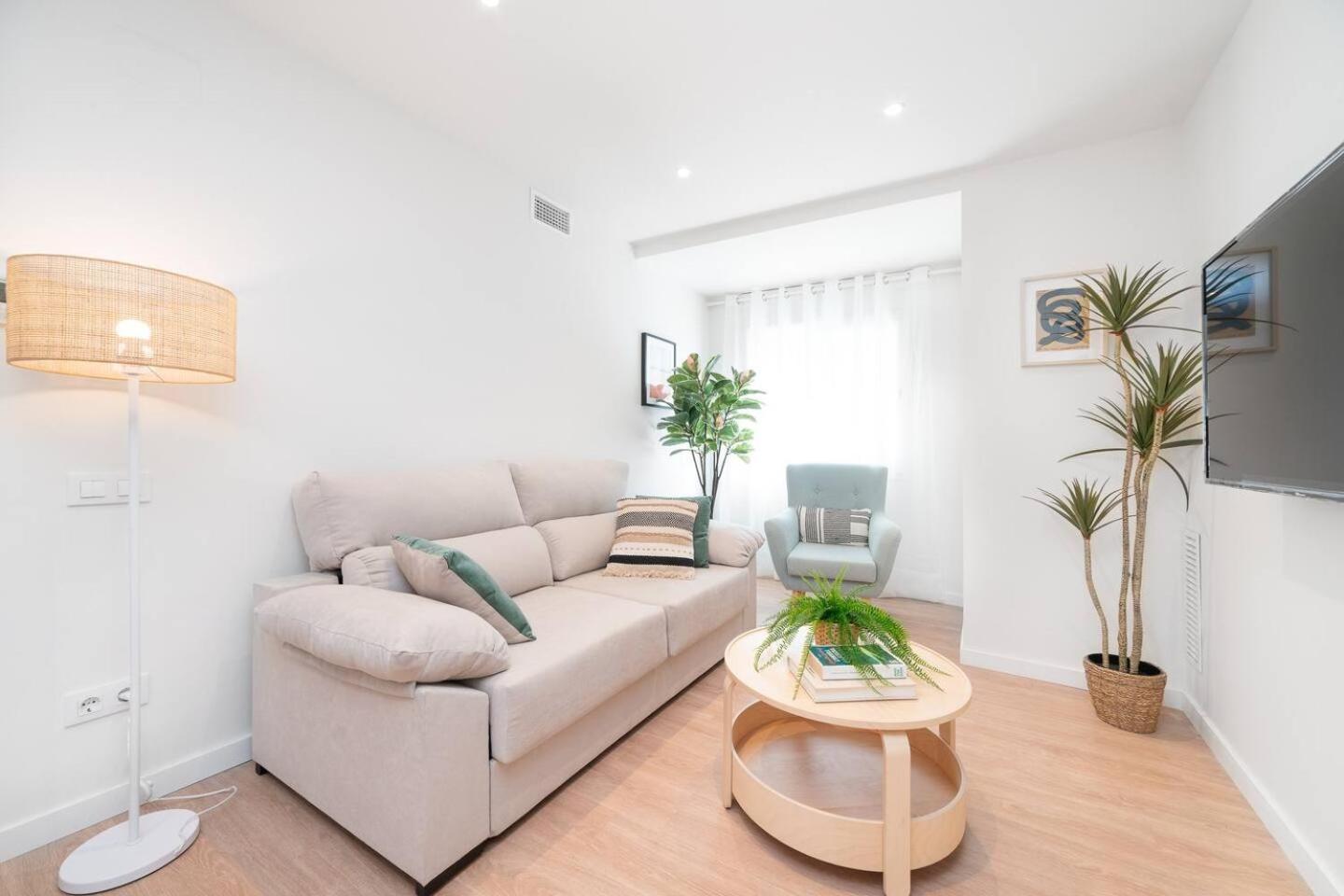 Soler Apartments Sant Adria de Besos Bagian luar foto